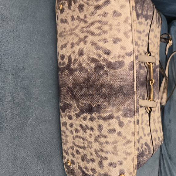 Gucci Tan and Brown Patterned Tote Bag - Picture 9 of 16